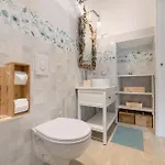 Kella's Apartment