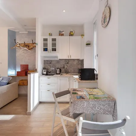 Apartament Kella's